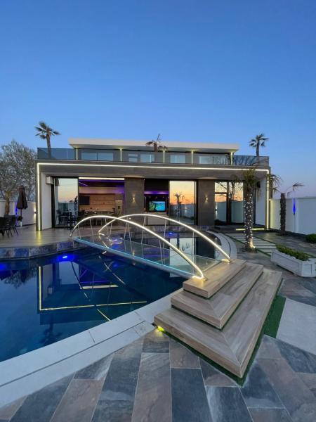 Na fotografii je vidět objekt Sueño Luxury Villa nacházející se ve městě Durrës.