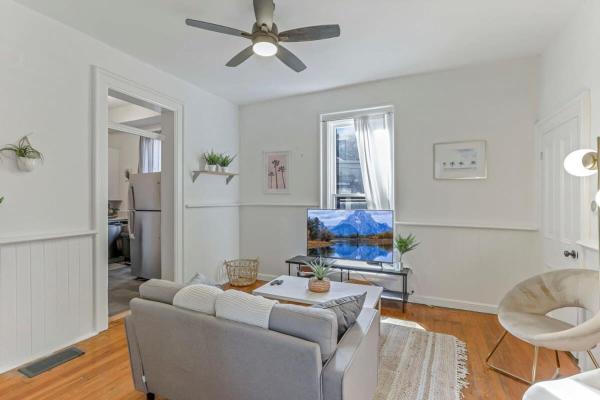 A la foto es mostra l'objecte Housepitality - The Short North Sanctuary situat a la ciutat de Columbus.