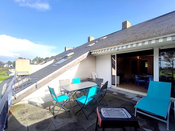 A la foto es mostra l'objecte Duplex avec Terrasse, à 250 m de la Plage du Fogeo et Proche Commerces - FR-1-639-114 situat a la ciutat de Arzon.
