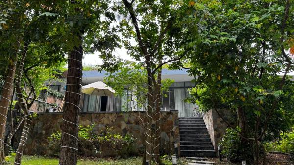 На фото показан объект Đại Lải Resort - Bách Thanh C16, расположенный в городе Thanh Cao.