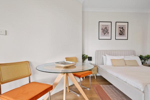 A la foto es mostra l'objecte Newly Renovated Central Private Studio situat a la ciutat de Pokolbin.