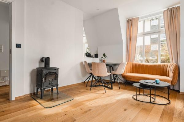 2-Story Top Floor I 3x Work Space I Shared Garden, Bergen
