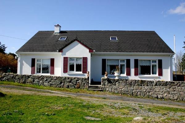 照片显示了位于Flannery Bridge市的Hill View House Cashel 275物件。