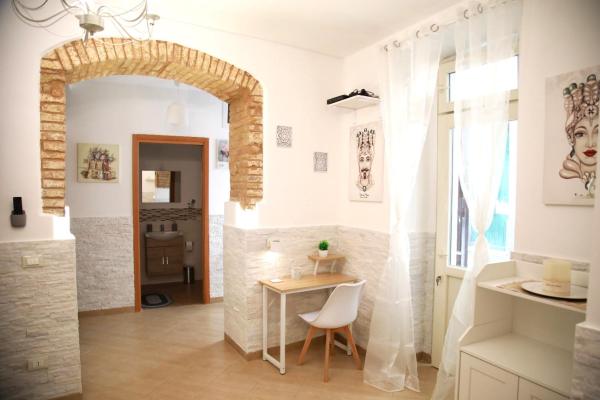 A la foto es mostra l'objecte La Maison Du Centre situat a la ciutat de Palerm.