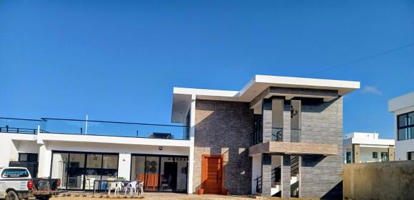 Na fotografii je vidět objekt VILLA ALIMAR nacházející se ve městě Luperón.