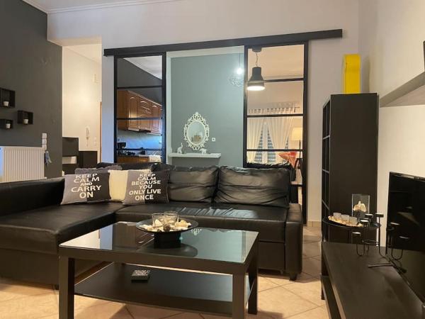 A la foto es mostra l'objecte Areti's Home situat a la ciutat de Igoumenitsa.