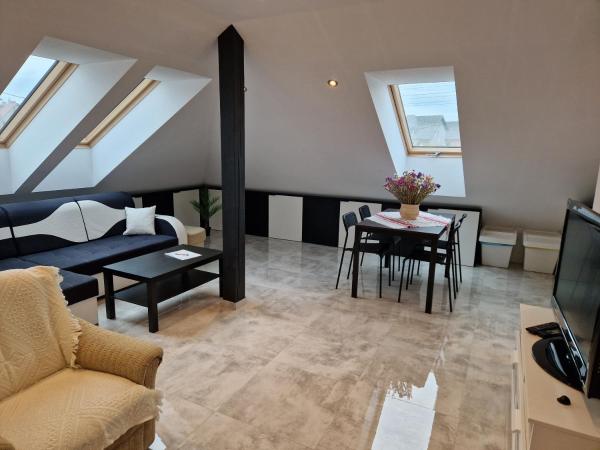 Na zdjęciu widoczny jest obiekt Apartament KNIEJA LUX położony w mieście Łyskowo.