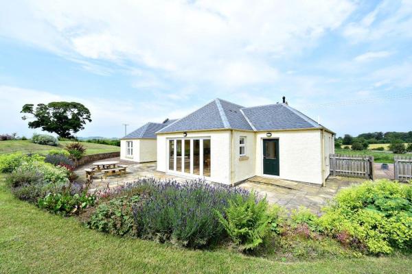 A la foto es mostra l'objecte Hawthorn House situat a la ciutat de Ormiston.