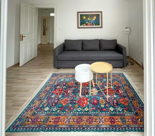 Bright & Spacious Apartment near city center., Saloniki