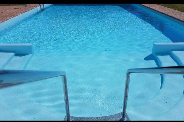 The photo shows the Casa do Vale - Moradia-Rio Minho-Seixas-Caminha - Casa de férias completa com piscina located in the city of Deveza.