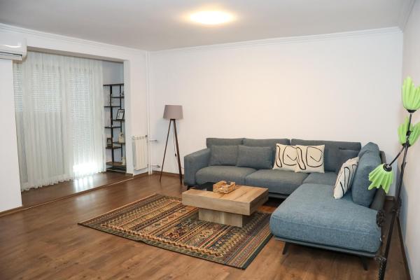 Art Apartment, Priština