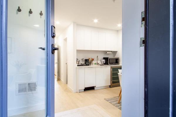 Foto 7: Bright & Cozy 1-BR Alcove in Bloomingdale
