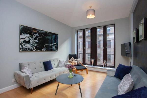 Modern and refurbished Flat in Merchant City, Glasgow