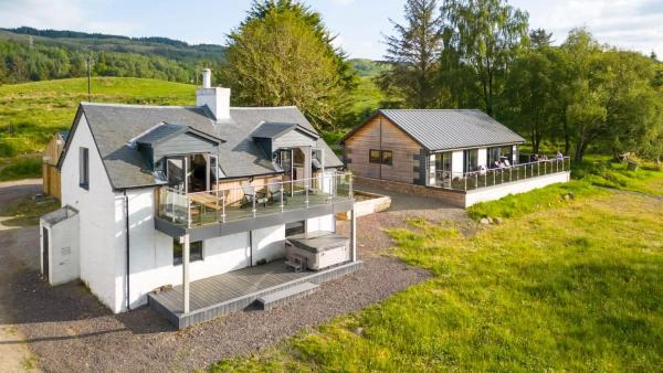 A la foto es mostra l'objecte Blar Cottage (Private Sauna + Fast Starlink Wifi) situat a la ciutat de Cladich.