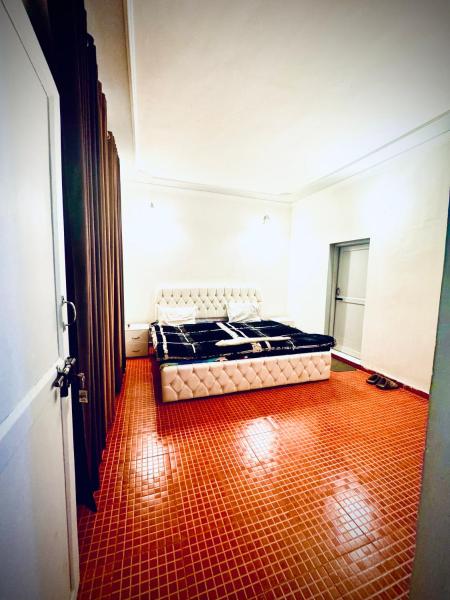 A la foto es mostra l'objecte BLOCK B By Olive Venture situat a la ciutat de Srinagar.