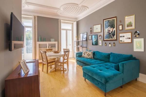 Central Location With Balcony & Equipped Kitchen - Porto