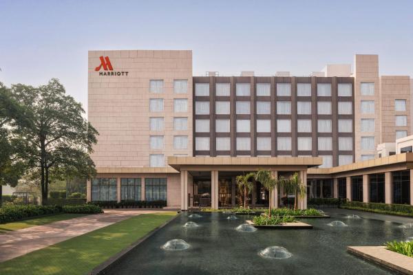 A la foto es mostra l'objecte Indore Marriott Hotel situat a la ciutat de Indore.