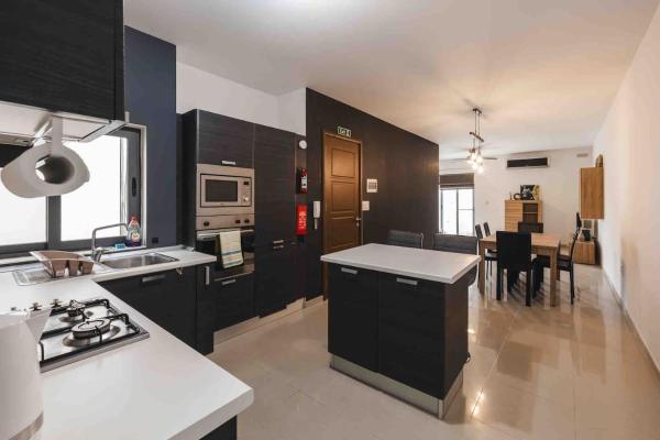 Blossom Bliss apartment, Msida