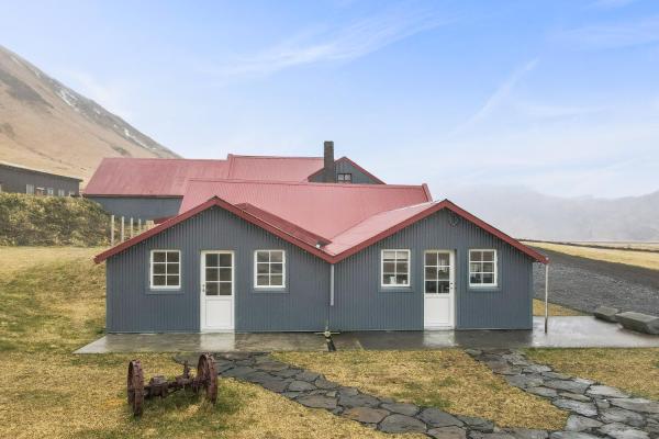 Na zdjęciu widoczny jest obiekt Rauðafell ChickenCoop położony w mieście Steinar.