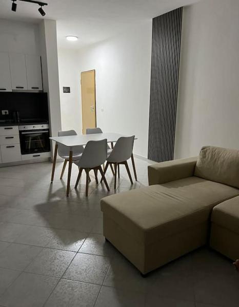 Na fotografii je vidět objekt Durezze nacházející se ve městě Durrës.
