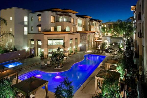 Na fotografii je vidět objekt Woodland Hills Luxury Apt 2 bed CA nacházející se ve městě Canoga Park.