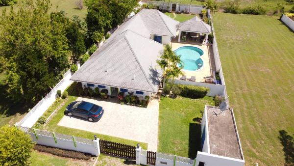 På billedet ses objektet The Heart Villa, Exquisite Pool to Relax & Unwind beliggende i byen Golden Grove.