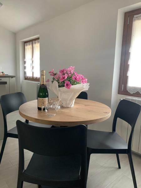 På billedet ses objektet Casa Artusi beliggende i byen Borno.