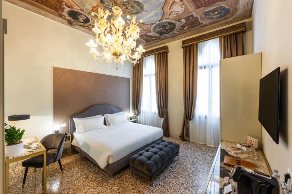 A la foto es mostra l'objecte Hotel Palazzina Sardi situat a la ciutat de Venècia.