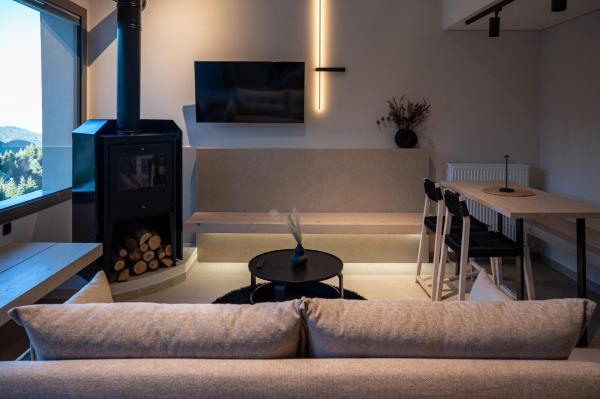 A la foto es mostra l'objecte 1050 Mountain Living situat a la ciutat de Sklíthron.