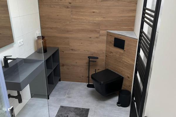 Na zdjęciu widoczny jest obiekt Moderne Wohnung in Weißenburg położony w mieście Ellingen.