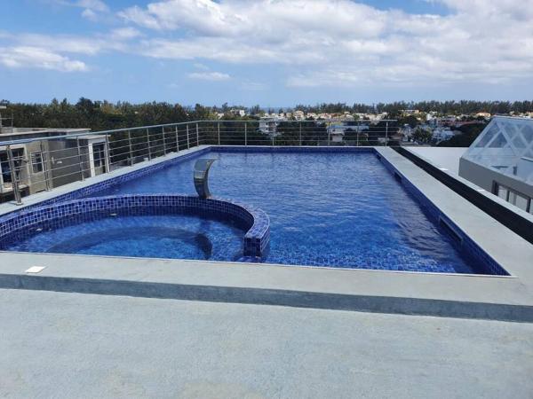 2 bedroom Apartment with pool, Flic-en-Flac