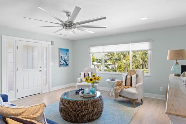 On The Rocks- Gorgeous Newly Renovated Pool Home - Sanibel, FL