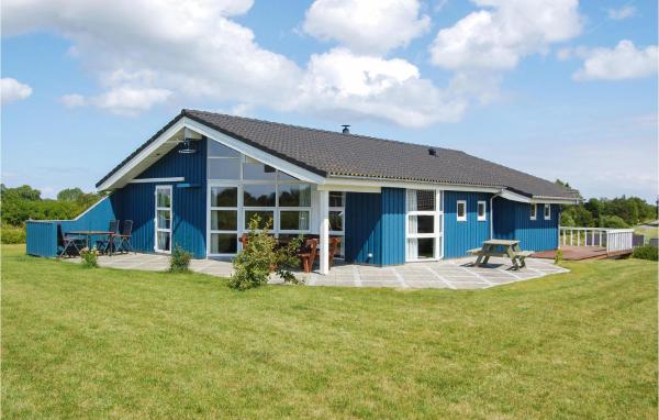 A la foto es mostra l'objecte Holiday Home Morgenfruevænget situat a la ciutat de Humble.