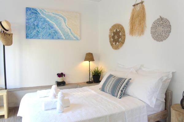 På bilden syns objektet Alegria som ligger i staden Lixouri.