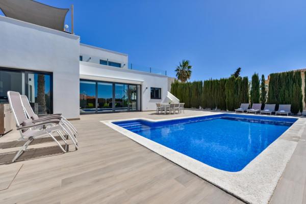 A la foto es mostra l'objecte Villas Guzman - Piacere situat a la ciutat de Calp.