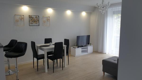 A la foto es mostra l'objecte Apartament z tarasem w Centrum Kielc z prywatnym parkingiem situat a la ciutat de Kielce.