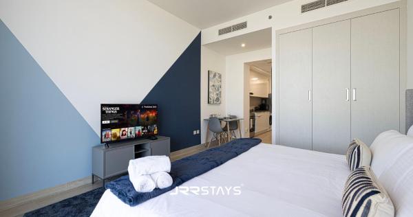 Auf dem Foto ist das Objekt Sophisticated Studio JVC - Breathtaking City View in der Stadt Dubai zu sehen.