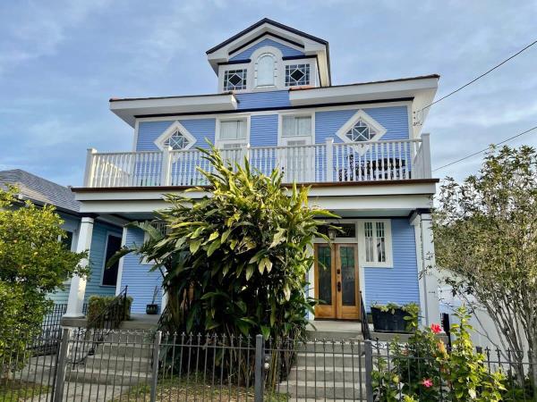 Beautiful Historic Mid City Home - New Orleans, LA