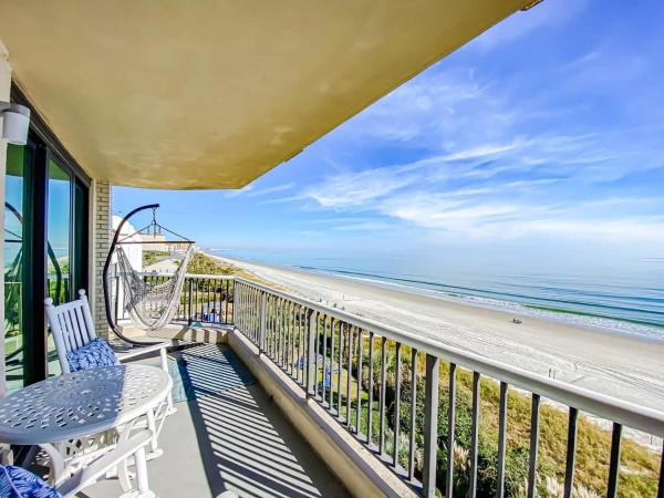 Oceanfront Modern Condo W 8 Water Features - Myrtle Beach, SC