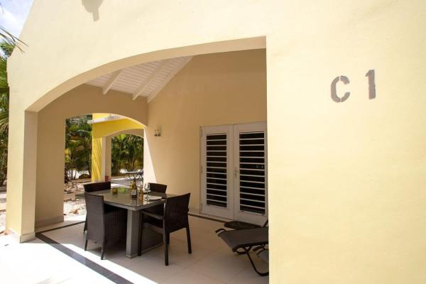 Caracara C1 Relax & Dive Resort Bonaire Village, Кралендейк