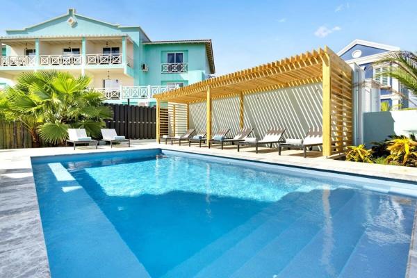 Kas Hira with Lovely Cooling Pool, Кралендейк