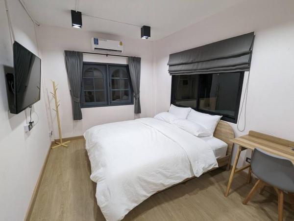 Cloud9 Hometel - Entire House 3br 170m To Bts Private Quiet & Comfy - Bangkok