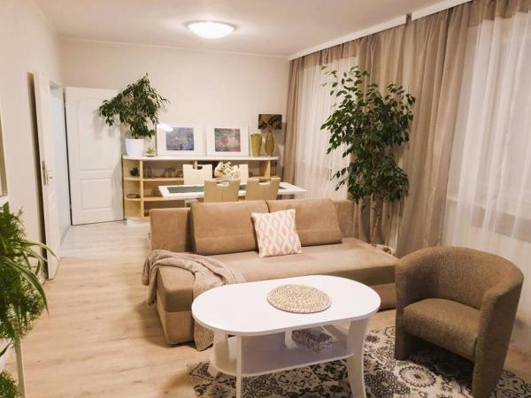 Na zdjęciu widoczny jest obiekt Zielony apartament. położony w mieście Suchy Las.