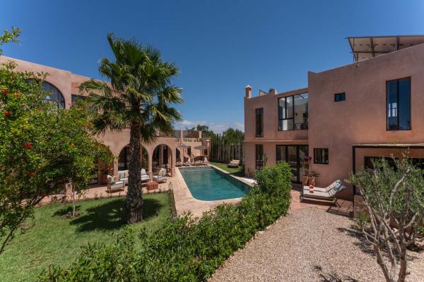 A la foto es mostra l'objecte Villa DAR BOUMA situat a la ciutat de Ghazoua.