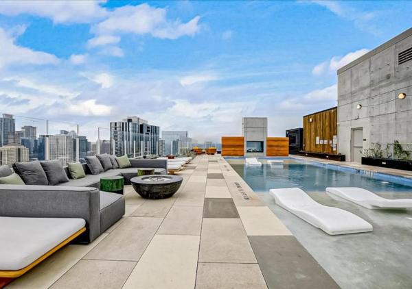 2br Luxury With Views And Rooftop Pool In Austin - Southpark Meadows - Austin