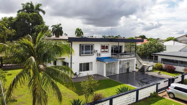 Na foto é possível ver o objeto Oso Josich Apartments localizado na cidade de Paramaribo.