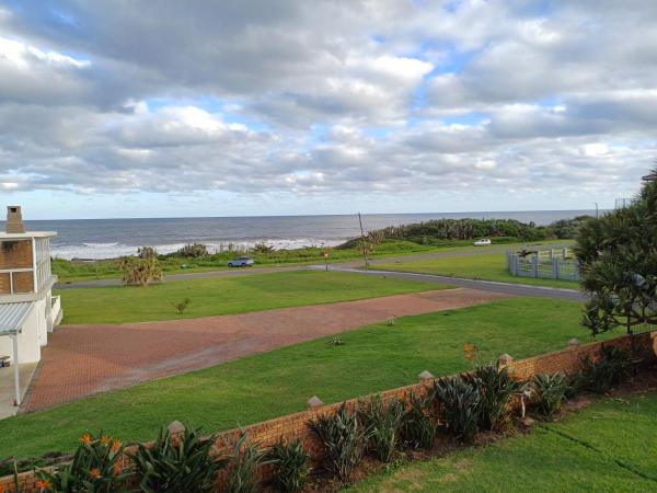 A la foto es mostra l'objecte 3 Queensway Uvongo situat a la ciutat de Uvongo Beach.