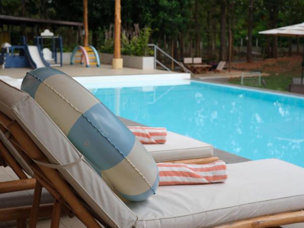 På billedet ses objektet Vana Kiri Land: Private Pool Villa beliggende i byen Chom Bung.