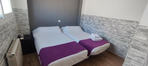 Na foto é possível ver o objeto Habitaciones El Escorial localizado na cidade de Majadahonda.