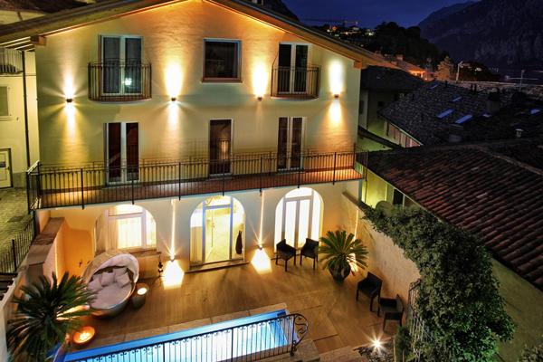 A la foto es mostra l'objecte Villa Maggie on Lake Como situat a la ciutat de Malgrate.